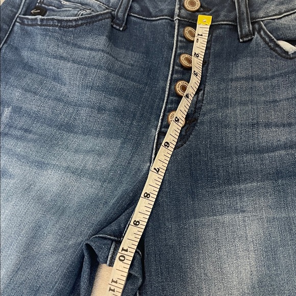 KanCan Button Fly Dark Blue Figure Hugging Elongates Your legs Trendy Size 7 - Picture 10 of 11